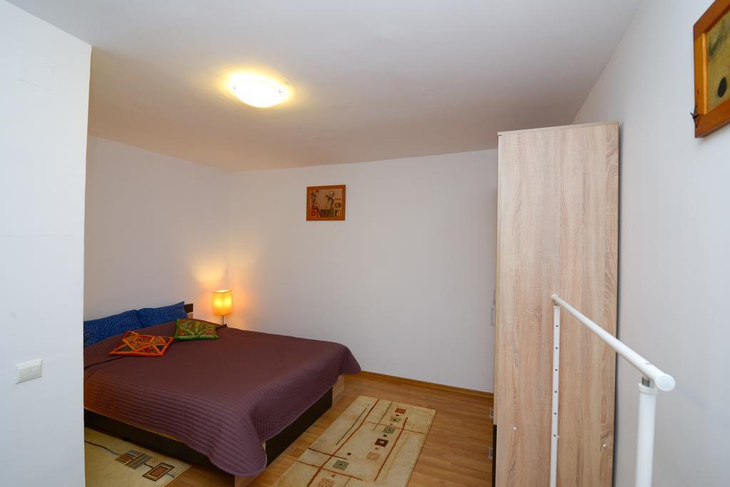 Otopeni Therme Airport Apartment Ruang foto